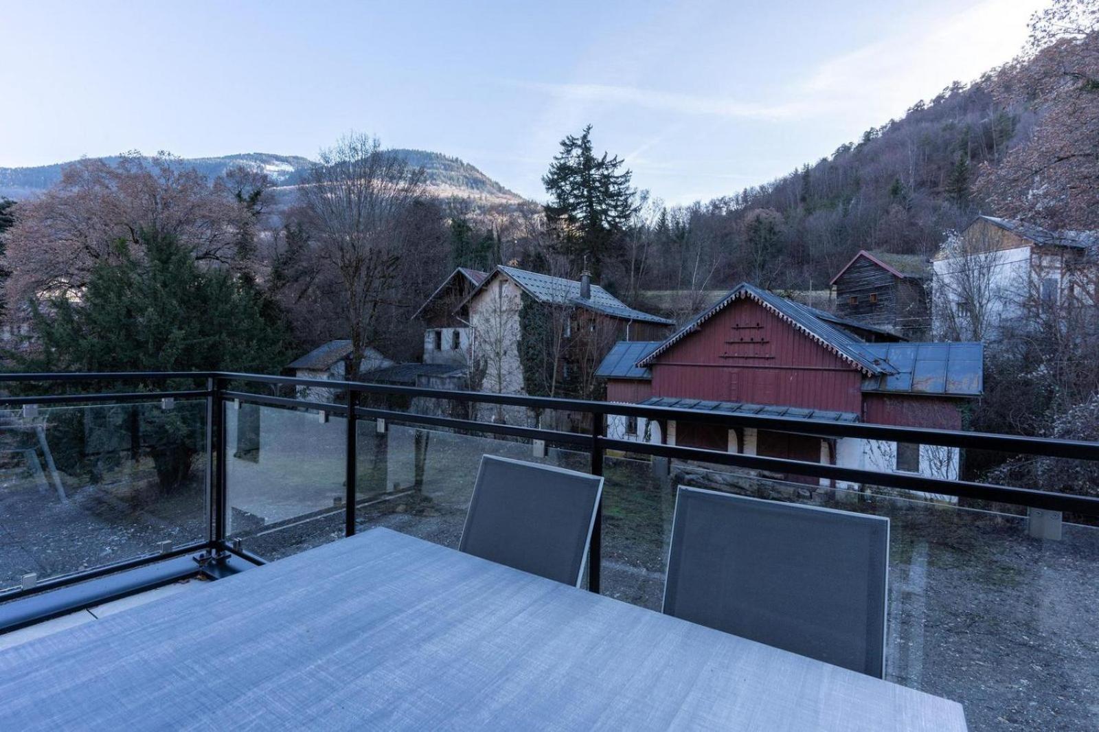Appartement Meri-bellecombe *